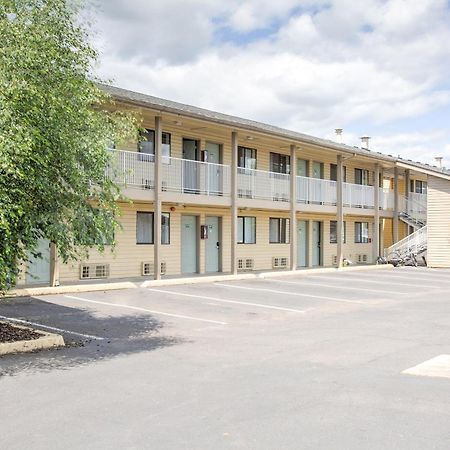 Oyo Woodland Hotel And Suites Eksteriør bilde