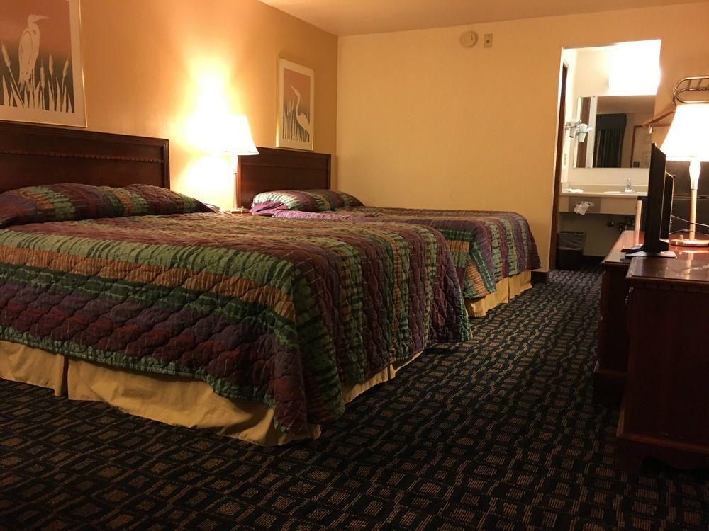 Oyo Woodland Hotel And Suites Eksteriør bilde